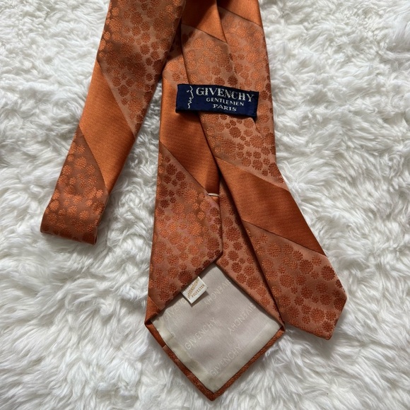 Givenchy Orange Patterned Tie - Picture 4 of 12